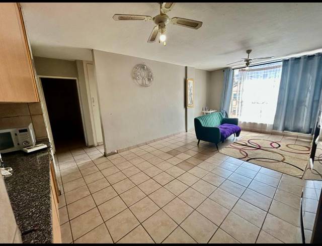 2 BEDROOM APARTMENT FOR SALE IN WONDERBOOM SOUTH